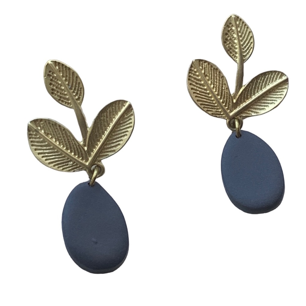 DAISY LANE STUDIOS Matte Gold Gray Teardrop Dangle Post Earrings Woman’s Jewelry